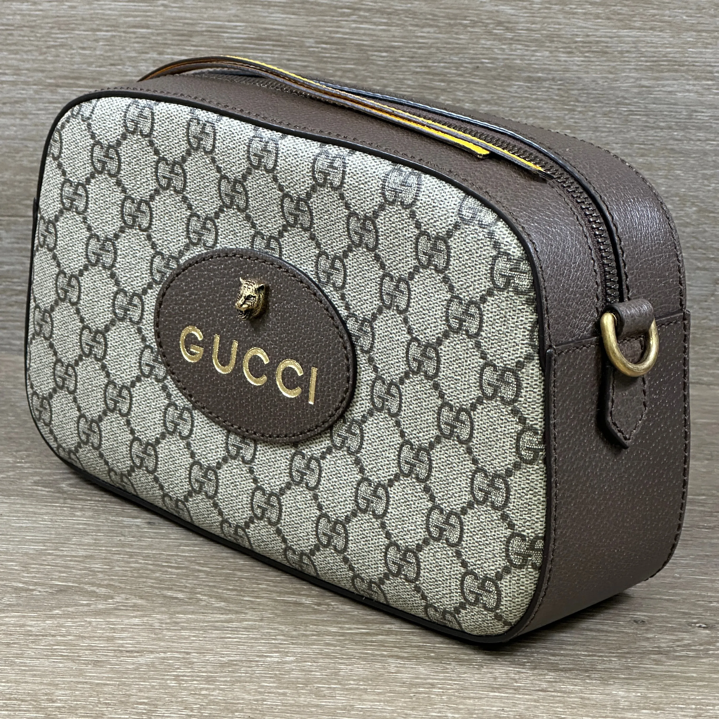 Gucci Neo Vintage GG Supreme Messenger Bag - Like New