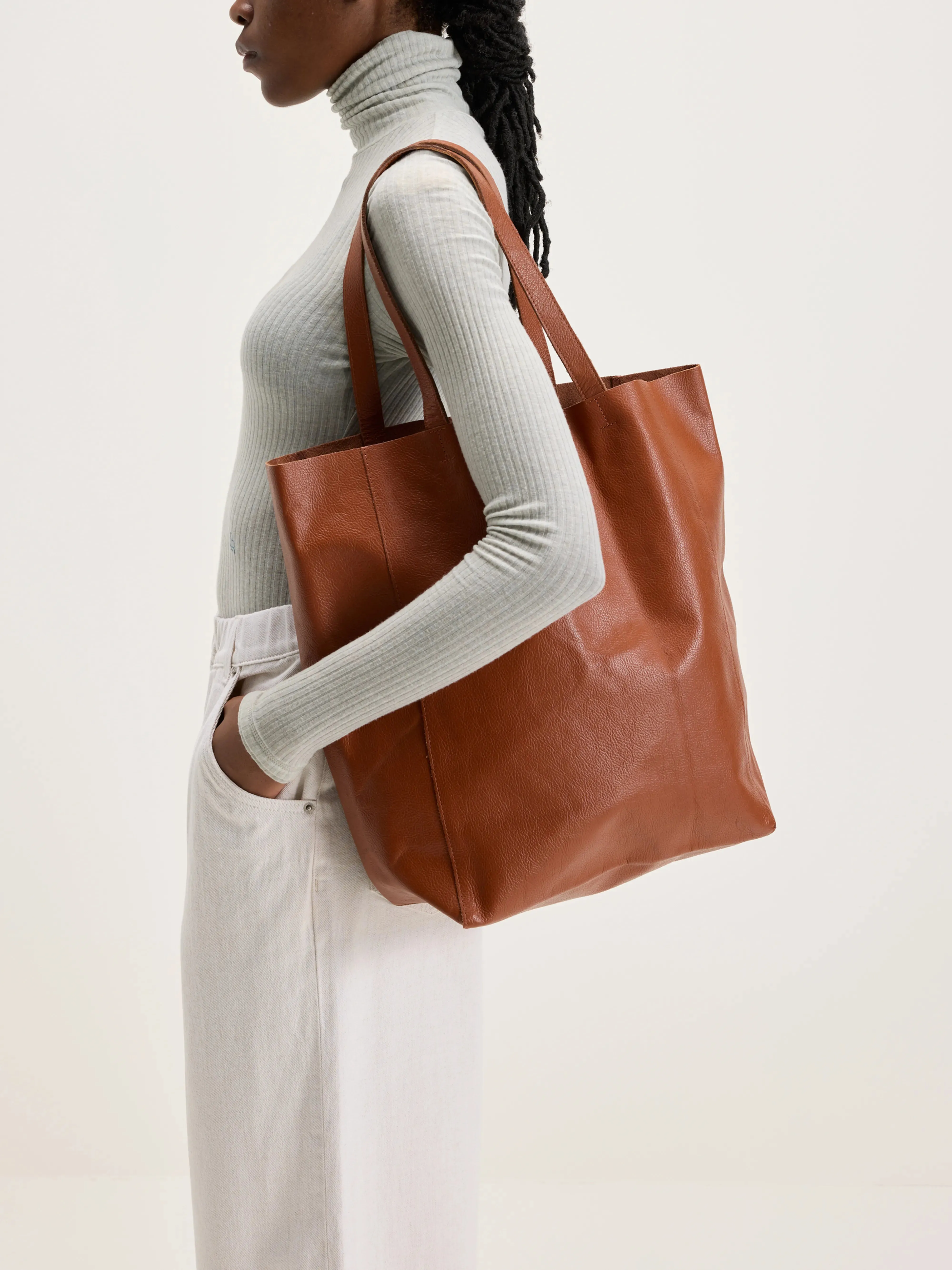 Nirya tote bag (242 / W / BROWN)